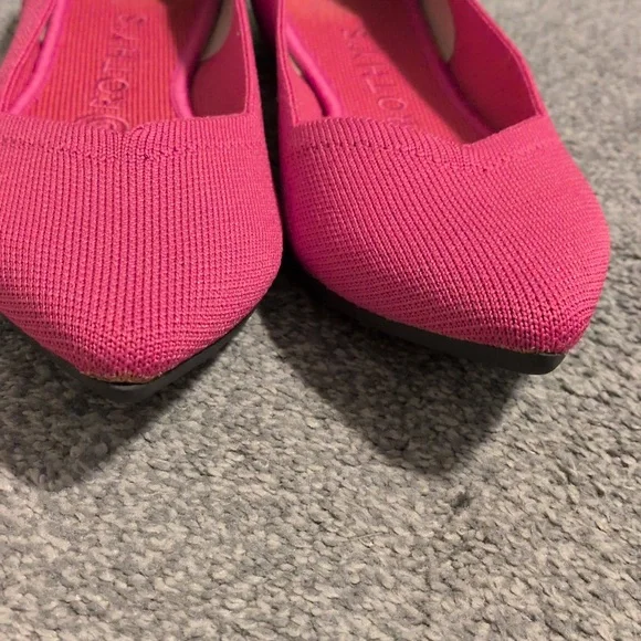 Rothy's Berry Pink Point Flats Size 8 - Picture 3 of 9